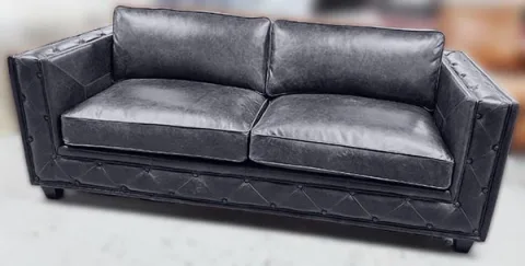Sofa-9 — Sofa in leather, with a hardwood frame