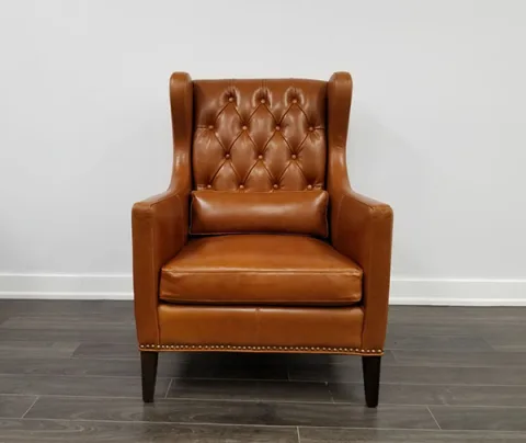 Room Chair-10 — Room chair in leather, with tufted detailing