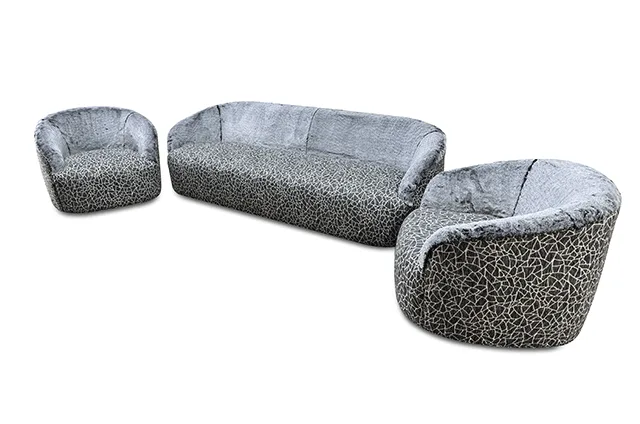 Sofa-20 — Sofa in leather, with a hardwood frame (view 2 of 2)